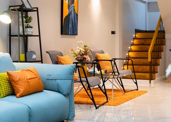 Chic 4br House In Thonglor Core Phrom Phong Bts 別墅 *
