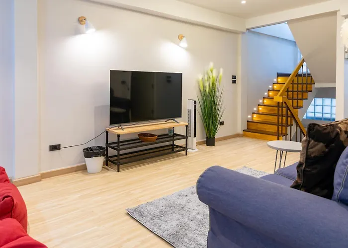 Chic 4br House In Thonglor Core Phrom Phong Bts 別墅 *