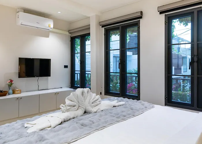 Chic 4br House In Thonglor Core Phrom Phong Bts 別墅 曼谷