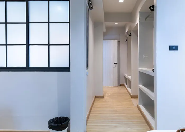 Chic 4br House In Thonglor Core Phrom Phong Bts *
