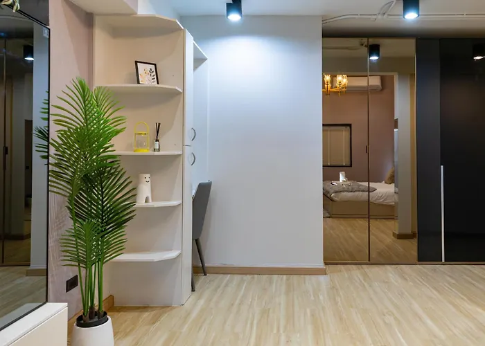 Chic 4br House In Thonglor Core Phrom Phong Bts 曼谷