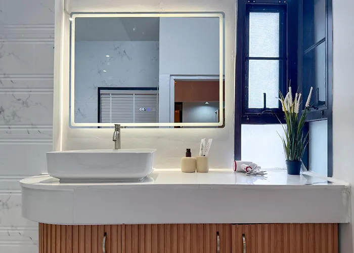 Chic 4br House In Thonglor Core Phrom Phong Bts *